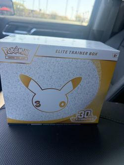 Pokémon 30th Celebration Elite Trainer Box