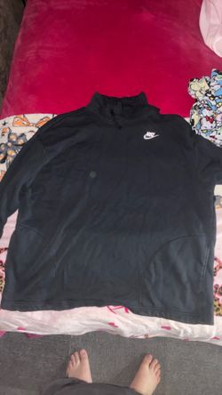 Medium Nike hoodless turtleneck sweater