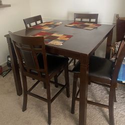 Dinning Table available for a Good Price