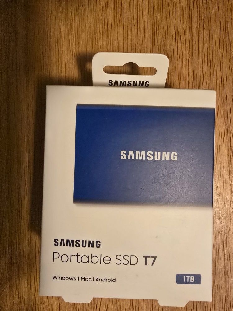 Samsung Portable SSD T7 1TB $99 New