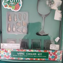 New Holiday Wine Charms For Glasses To Identify Whose Glass Is Whos