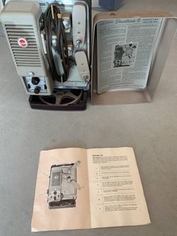 Vintage 8mm projector- Kodak Showtime 8
