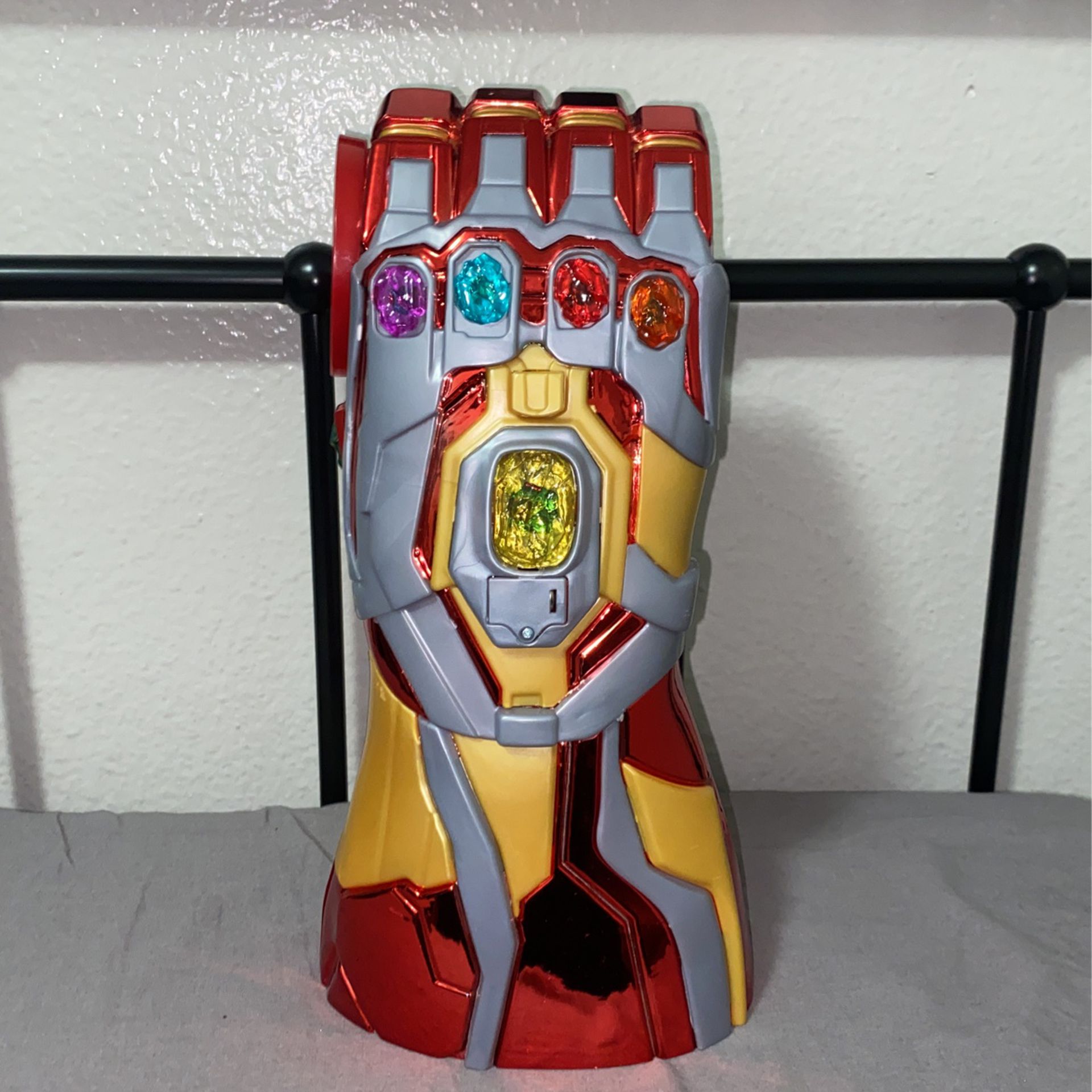 Iron Man Infinity Stone Gaunlet