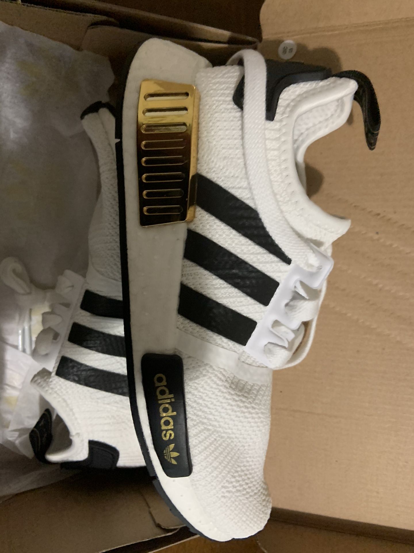 Adidas NMD_R1 J white and gold size 4