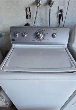 Maytag Washer And Gas Dryer  set
