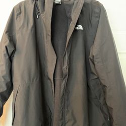 Women’s North face jacket - XL 