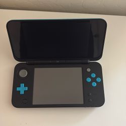 Nintendo 2DS XL