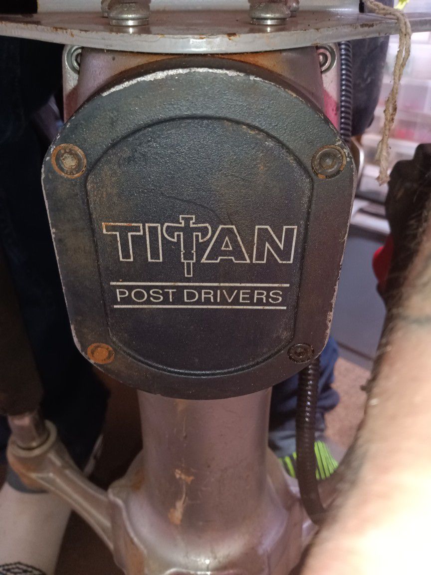 Titan Post Driver 