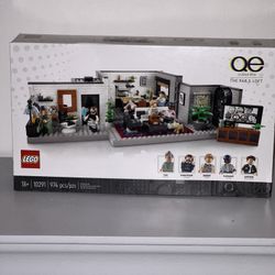 Queer Eye The Fab 5 Loft Set LEGO 10291