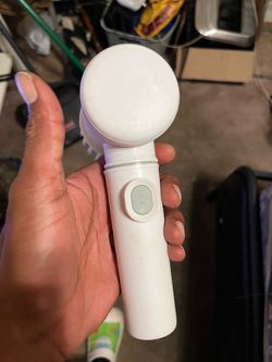 Electric Facial Cleansing Brush