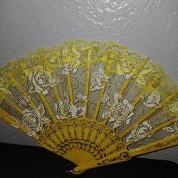 Yellow And White Lace Hand Fan 
