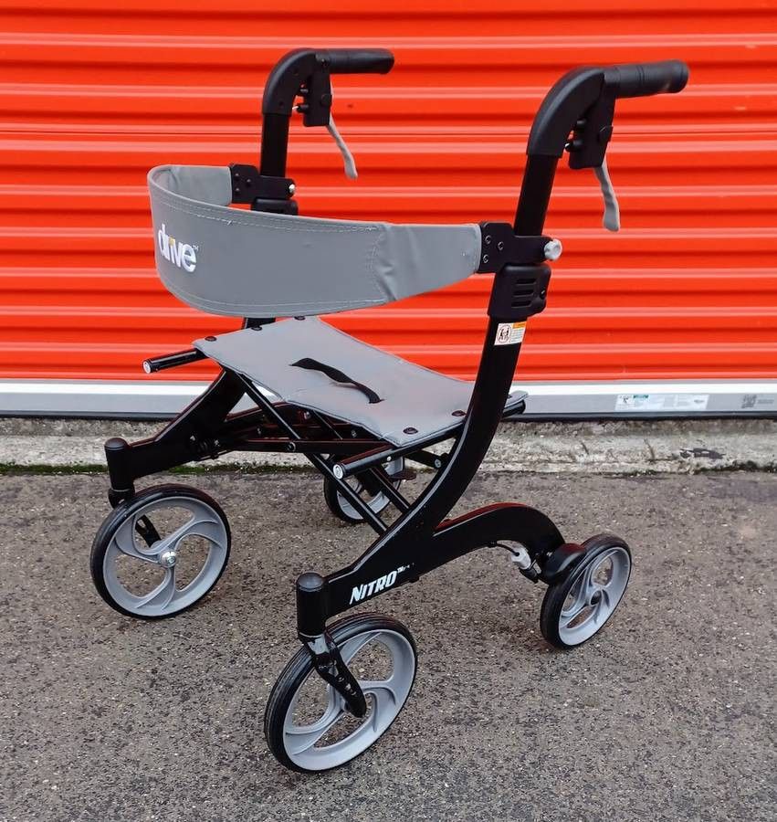 Drive Medical Nitro Euro-Style 4-Wheel Rollator Walker With Seat