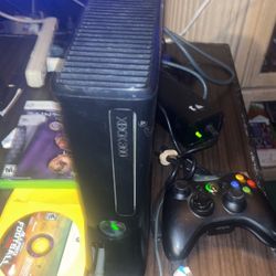 Xbox 360 Slim W 3 Games And One Control