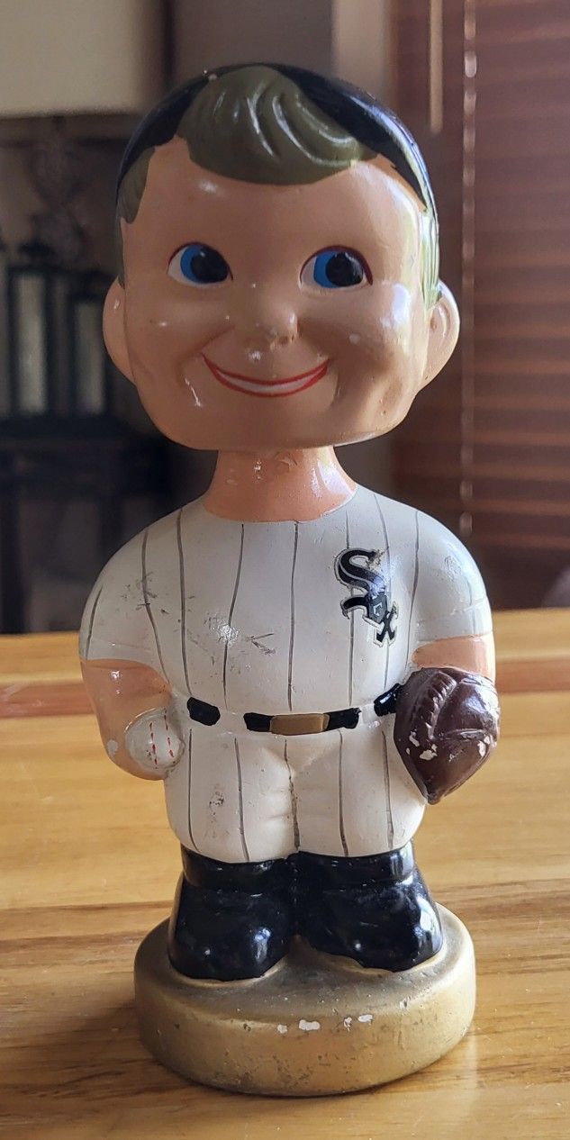 WHITE SOX BOBBLEHEAD!