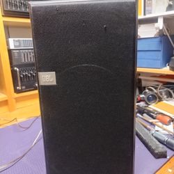JBL Bookshelf Speakers 