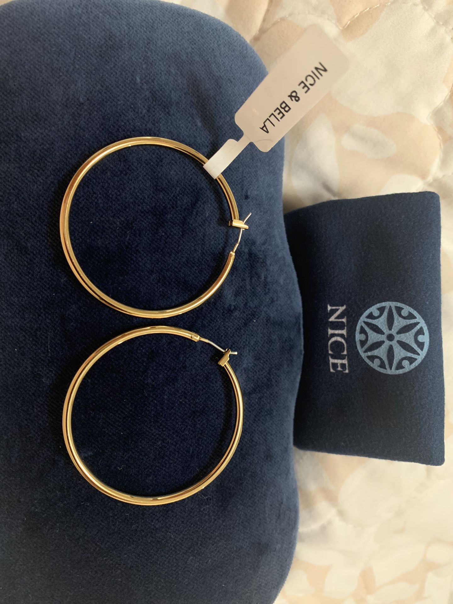 Nice And Bella Gold Hoops