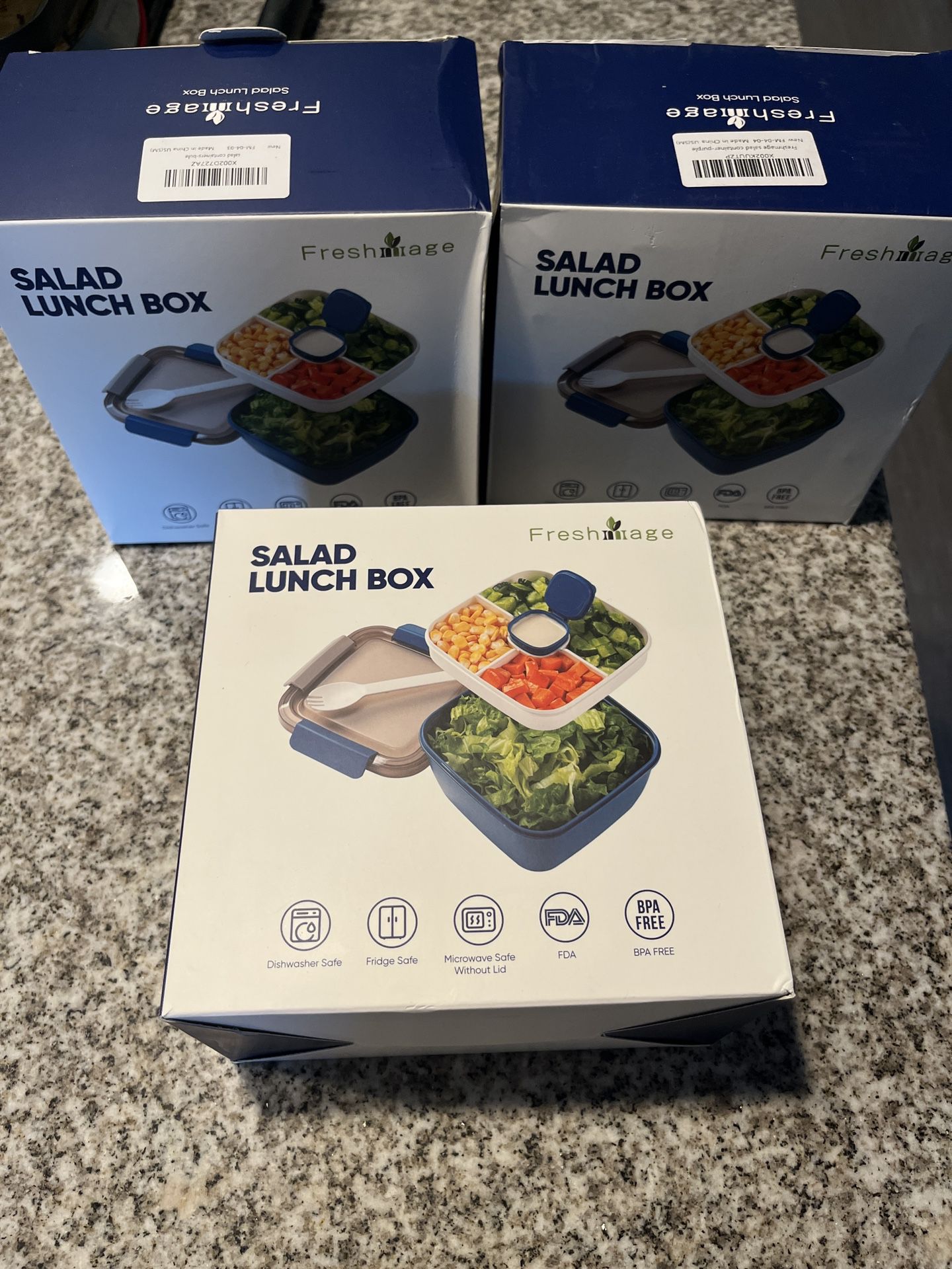3) 52 Oz Salad Container for Sale in Charlotte, NC - OfferUp