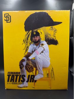 Fernando Tatis Jr. Bobblehead 2020 Stadium Giveaway Jumping Catch Petco Park