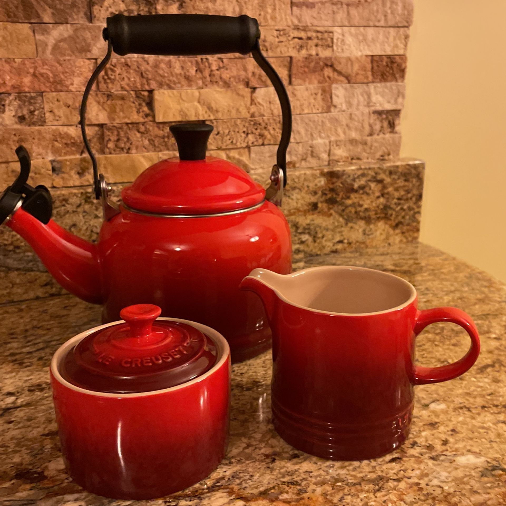 Le Creuset Butter Dish Le Creuset Cerise Cream Sugar Set 300ml