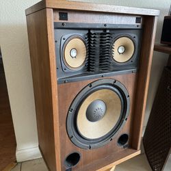 Vintage Speaker Set - Sansui SP-1200 