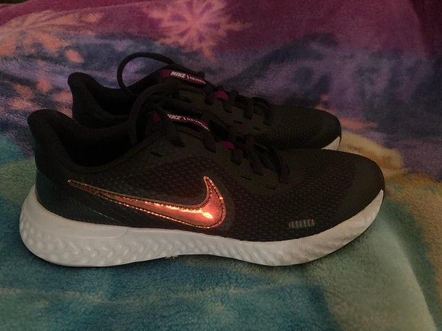 Nike Revolution 5 shoes women 