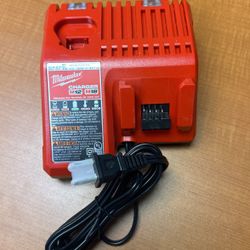 New Milwaukee Charger M12 M18