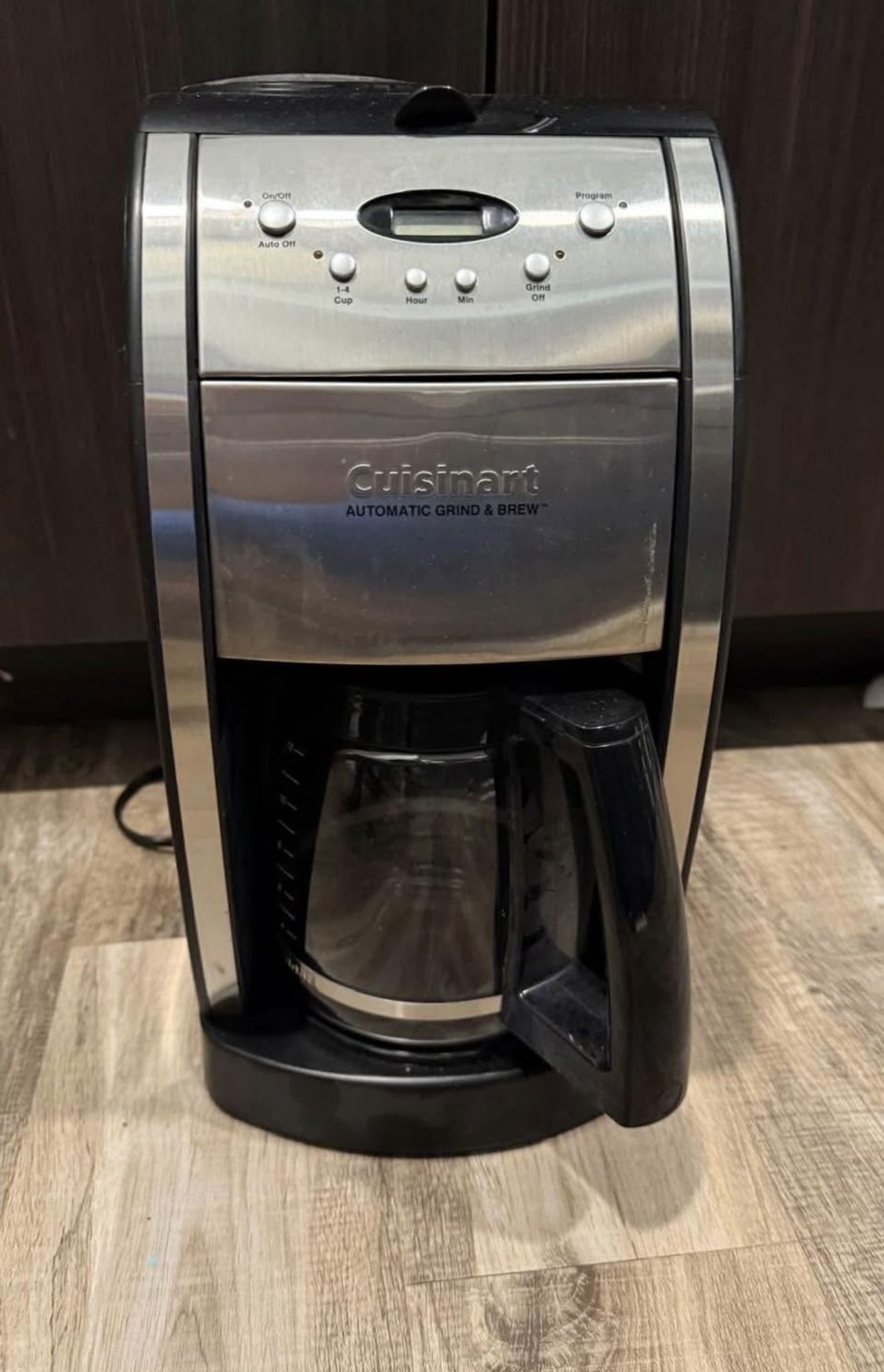 Coffee Maker. Cuisinart Grind & Brew 12 Cup Works Great