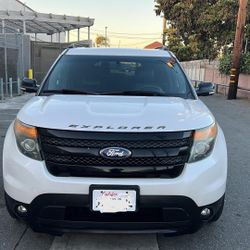 2015 Ford Explorer