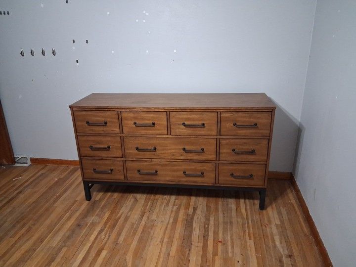 King Size Bed With Set