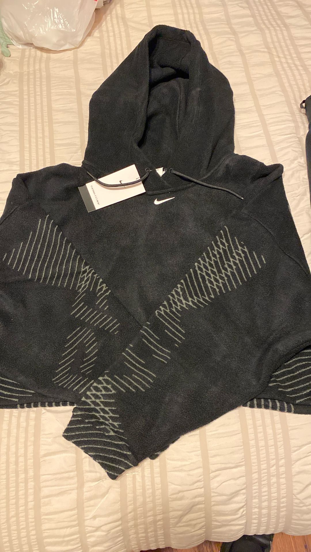 Nike Women’s Crop Top Hoodie