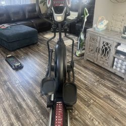 Sole E35 Elliptical machine