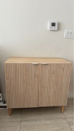 Cabinet (Credenza)