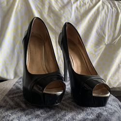 BCBG  Eneration Heels!