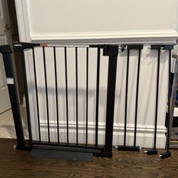 ABOIL Baby Or Pets Gate (all Hardware Incl)