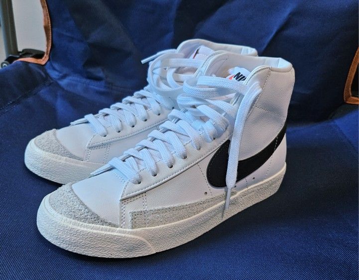 NIKE Blazer Mid '77