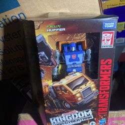 Transformers Kingdom Huffer