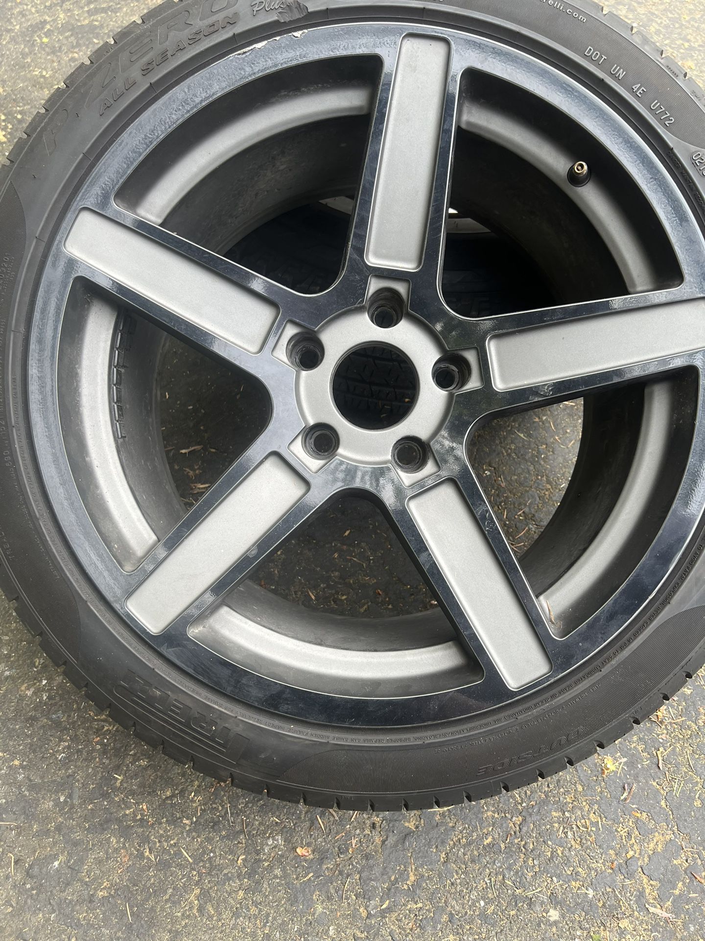 17in Black Rims With Perili Tires