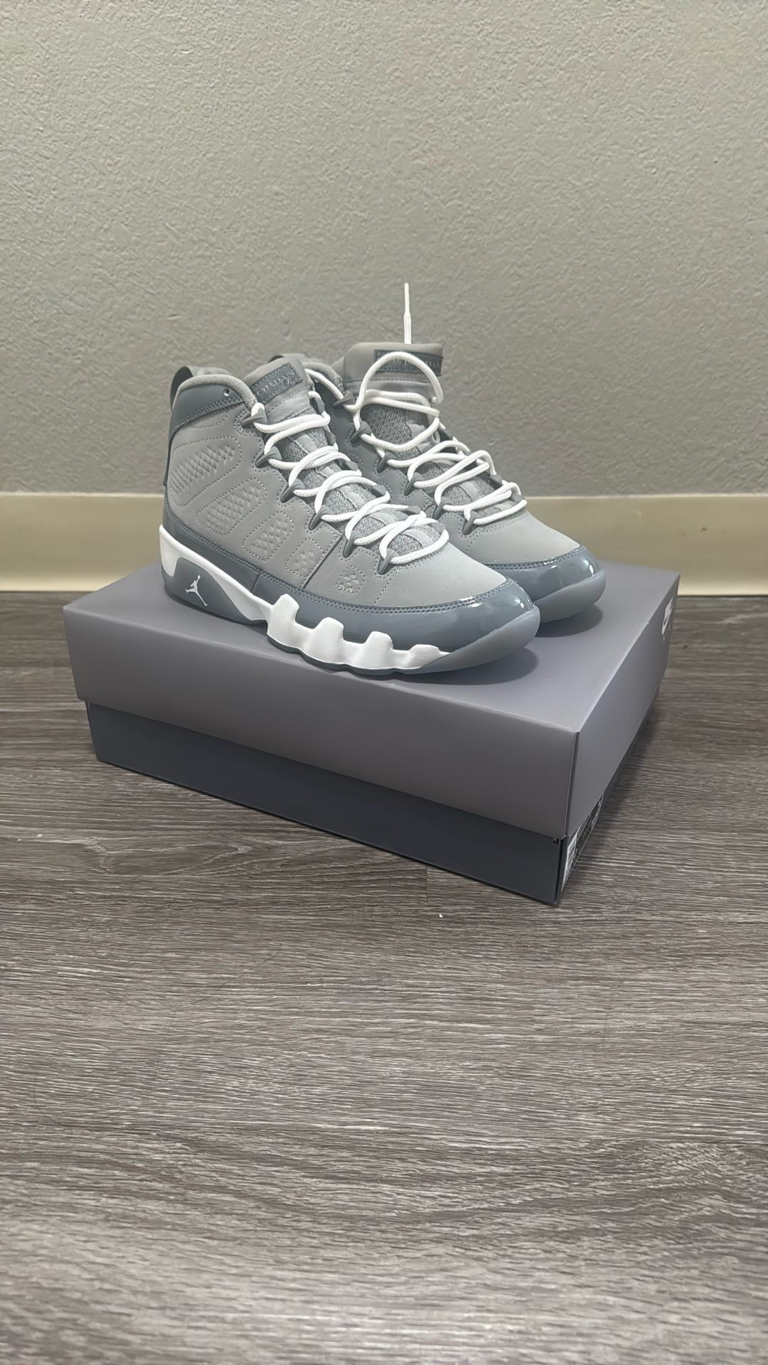 Cool Grey 9s