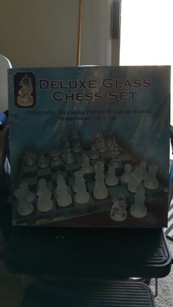 Glass chess set