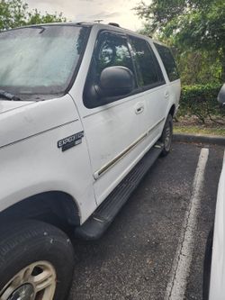 2002 Ford Expedition XLT RWD