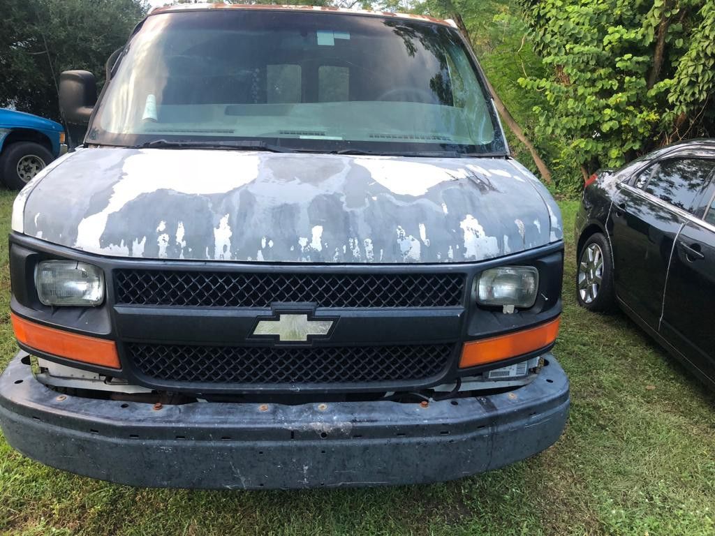 2003 Chevy Express for parts