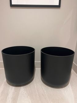 Two Veradek 19 gal Planter Pots