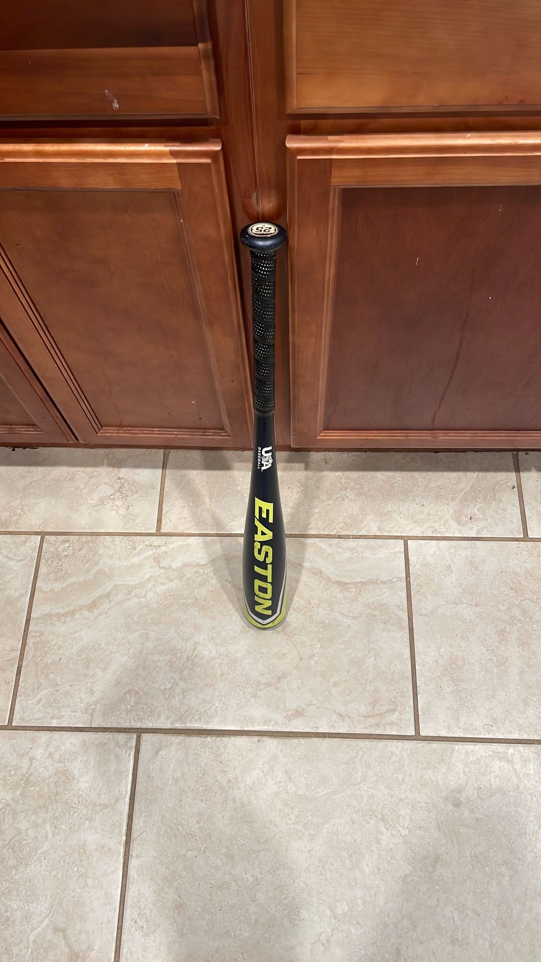 Easton ADV Hyper Light USA T-Ball Baseball Bat.