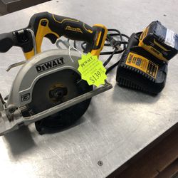 96091 Dewalt DCS512 12v Lithium Ion Sub Compact 5-3/8” Circular Saw W/ 5.0ah Battery And Charger 550322