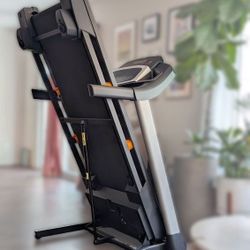 NordicTrack L 6.0s Treadmill – Excellent Condition