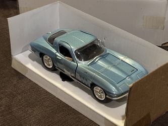 1:32 Scale Model Chevrolet Corvette Model