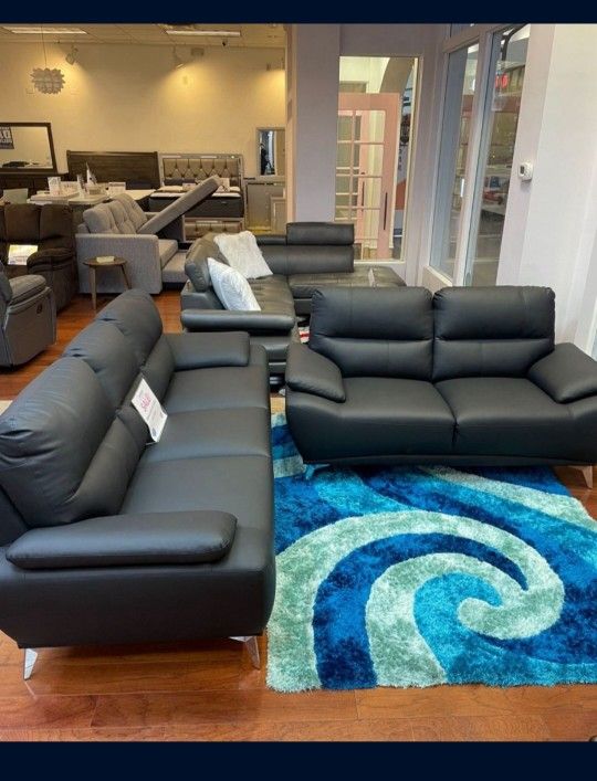 *Black Friday Now!!!*---Mature Valencia Black Leather Sofa/Loveseat Sets---Now $799!!!---Delivery And Financing🫡