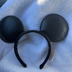 Authentic Disney Parks Mickey Mouse Ears Headband Solid Black faux Leather NWT