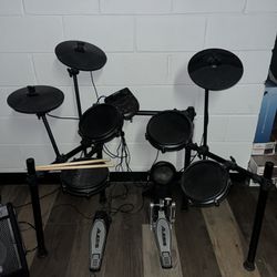 Electric Drum Set W/ Drum Amp