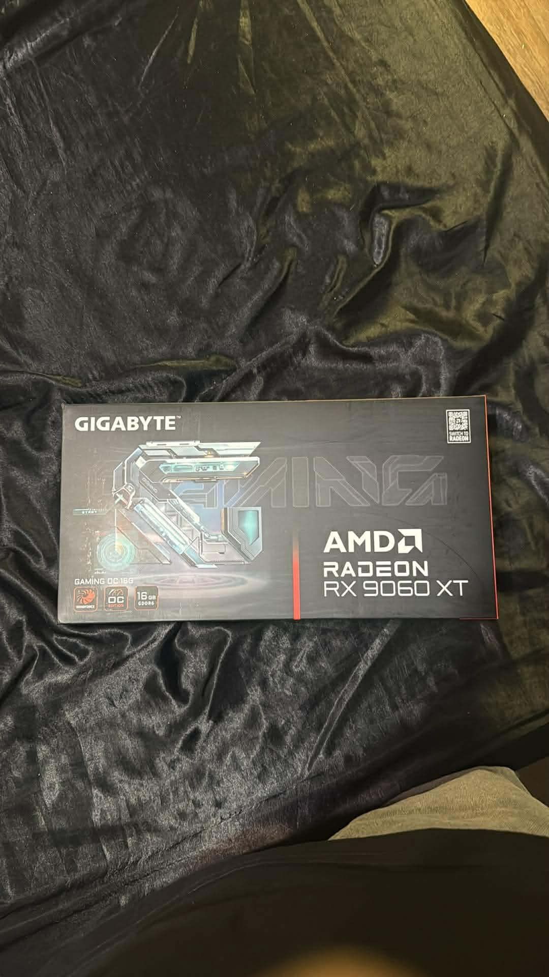 GIGABYTE Radeon RX 9060 XT Gaming OC 16G Graphics Card